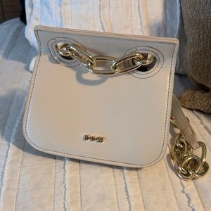 Elegant Mini Bag in Cream with Gold Chain, HOW